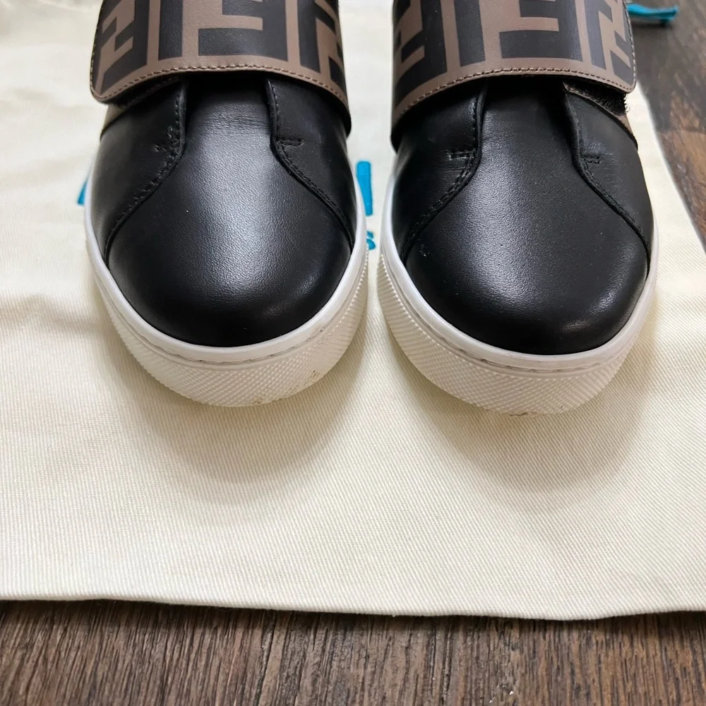 Fendi Kids' FF Logo Low Top Sneaker Kids Size 34 ( US 3) - Picture 10 of 11